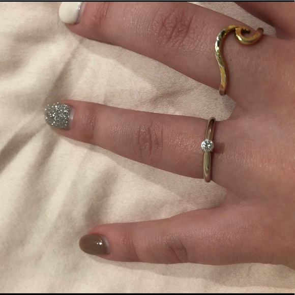 Diamond ring - Picture 4 of 5